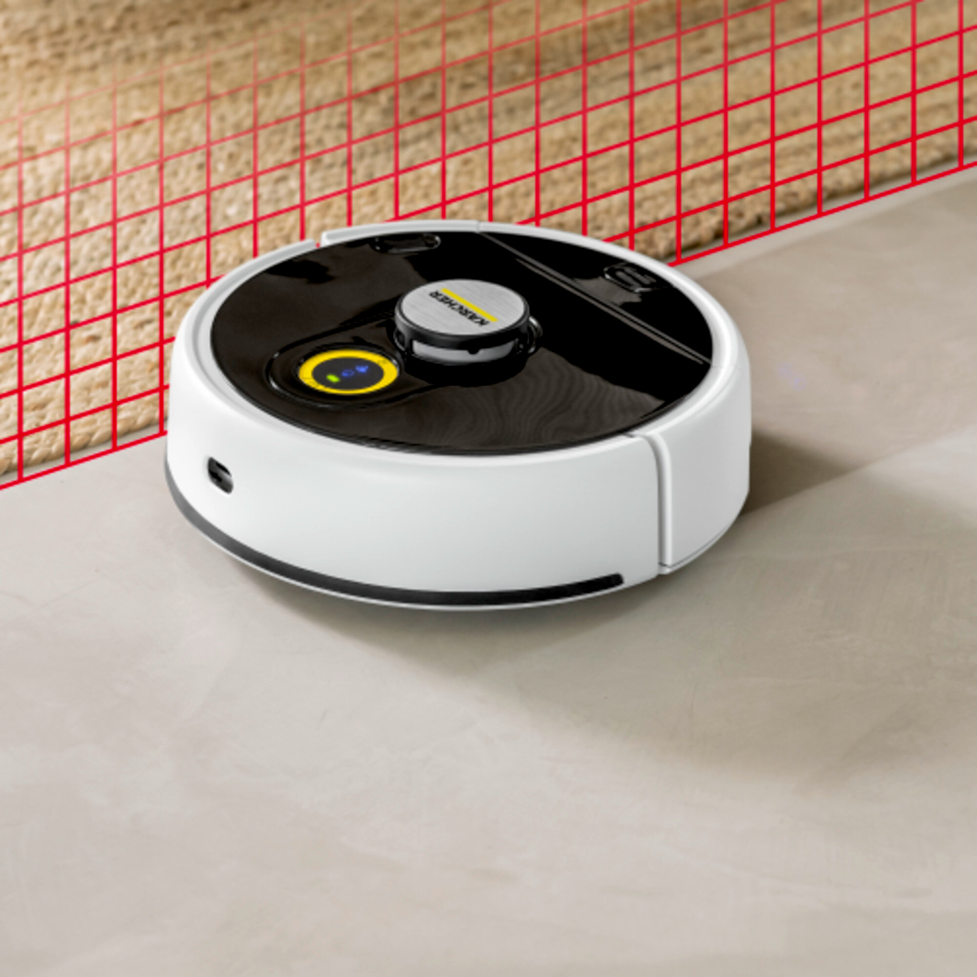 Робот-пылесос Karcher RCF 3 - <h3>Технология роликовых щеток FC</h3>
<p>
	 Робот-пылесос с функцией влажной уборки RCF 3 реализует испытанную технологию роликовых щеток Karcher, гарантирующую особенно тщательную очистку твердых напольных покрытий. Легкий сухой мусор (например, пыль или крошки пищевых продуктов) непосредственно в процессе влажной уборки вместе с загрязненной водой собираются аппаратом в бачок для грязной воды. Технология роликовых щеток с непрерывной очисткой щетки и системой 2 бачков гарантирует оптимальную уборку даже полов большой площади благодаря постоянной обработке поверхностей чистой щеткой.
</p>