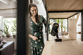 Вертикальный аккумуляторный пылесос Karcher VC 6 Cordless ourFamily - изображение 4